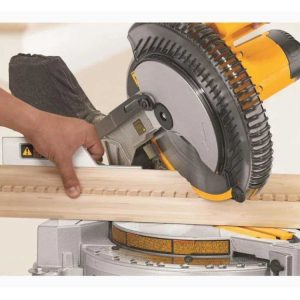 اره فارسی بر دیوالت مدل DW713