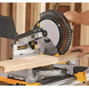 اره فارسی بر دیوالت مدل DW713