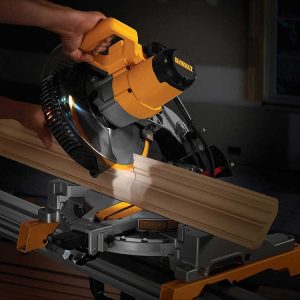 اره فارسی بر دیوالت مدل DW713