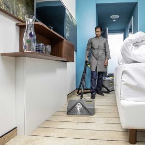 فرش و موکت شوی کرشر مدل Puzzi 10/2 Adv