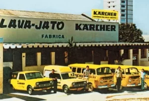 تاریخچه کارچر 1975 – رشد از طریق شرکت های فروش